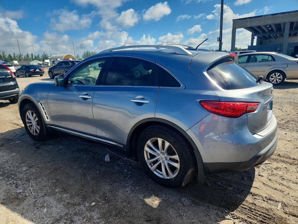 2017 INFINITI QX70 BASE 2