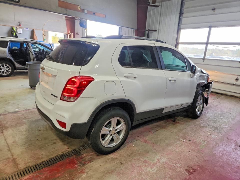 2017 CHEVROLET TRAX 1LT 3