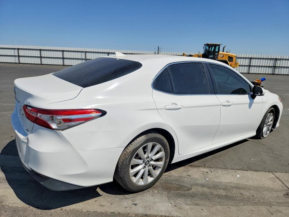 2019 TOYOTA CAMRY LE 3