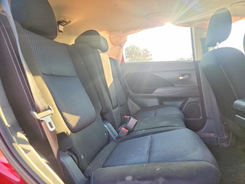 2018 MITSUBISHI OUTLANDER SE 10