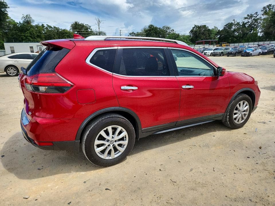 2017 NISSAN ROGUE SV 3