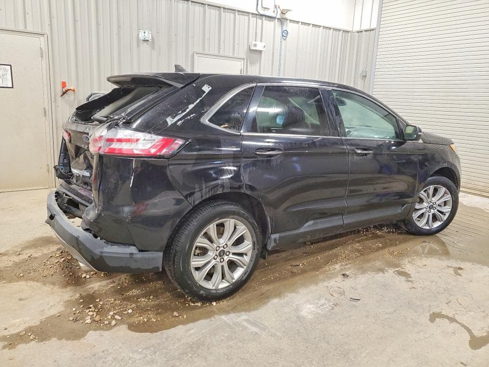 2022 FORD EDGE TITANIUM 3