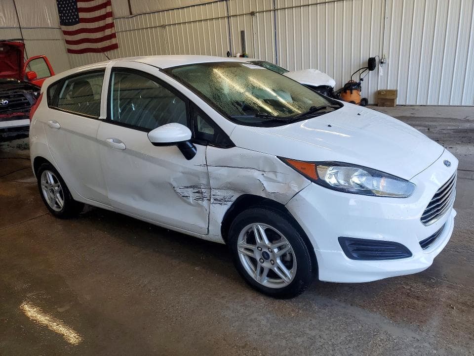 2018 FORD FIESTA SE 4