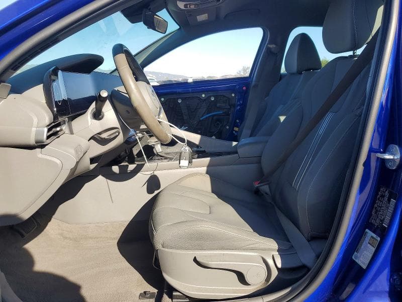 2023 HYUNDAI ELANTRA SEL 7