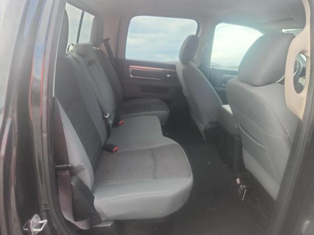 2017 RAM 1500 SLT 10