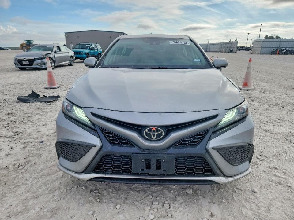 2021 TOYOTA CAMRY XSE 5