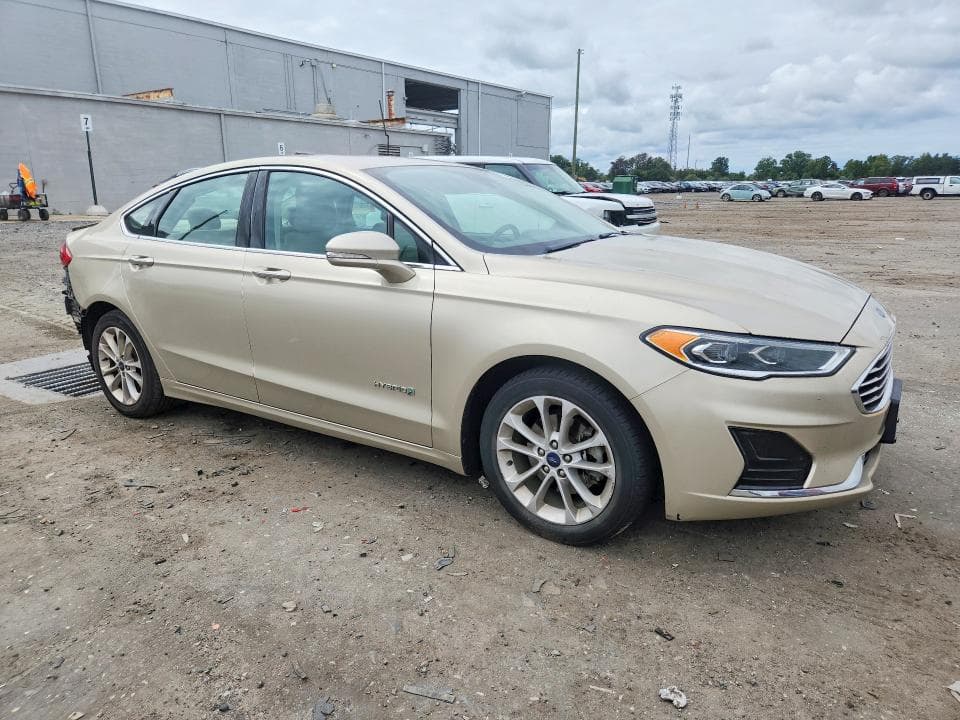 2019 FORD FUSION SEL 4