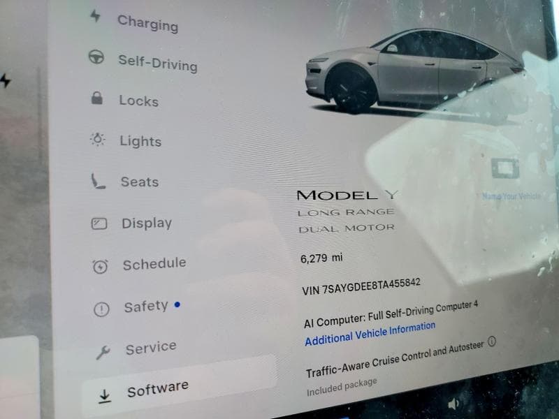 2026 TESLA MODEL Y 9