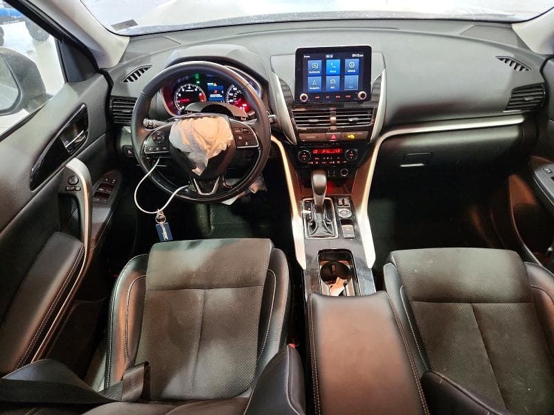2025 MITSUBISHI ECLIPSE CROSS SE 8