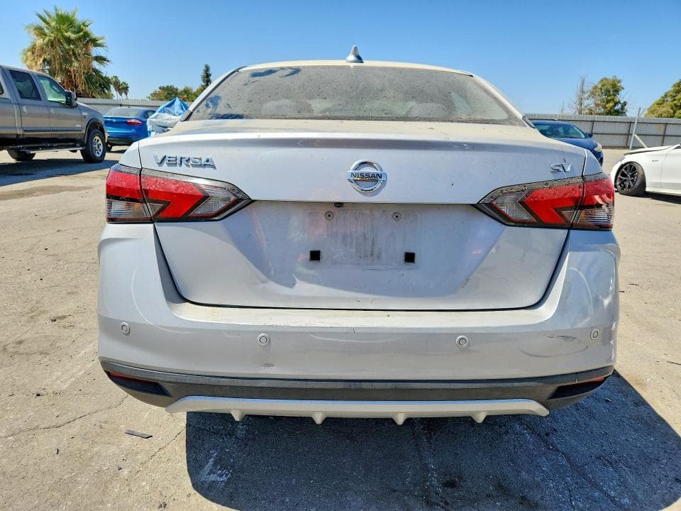 2021 NISSAN VERSA SV 6