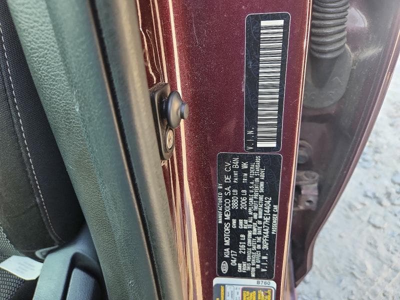 2017 KIA FORTE LX 12