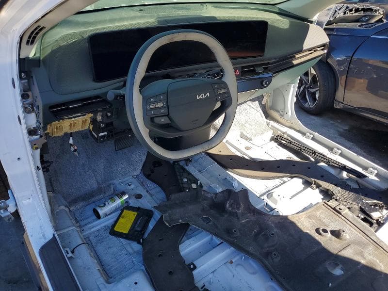 2025 KIA EV6 WIND 8