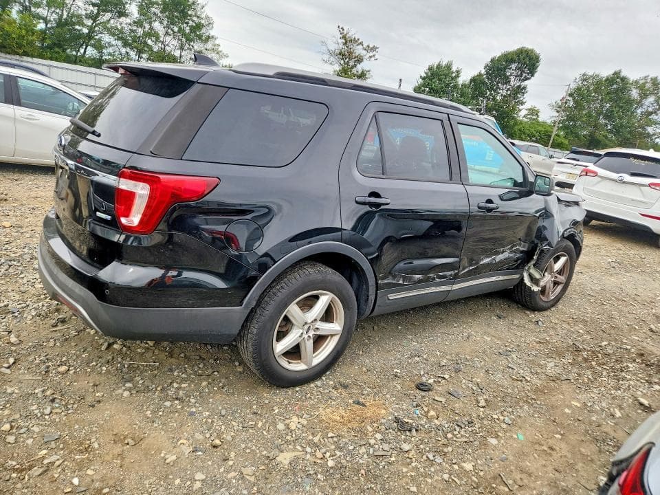 2017 FORD EXPLORER XLT 3