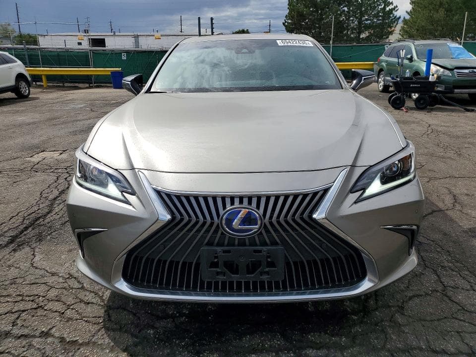 2021 LEXUS ES 300H 5