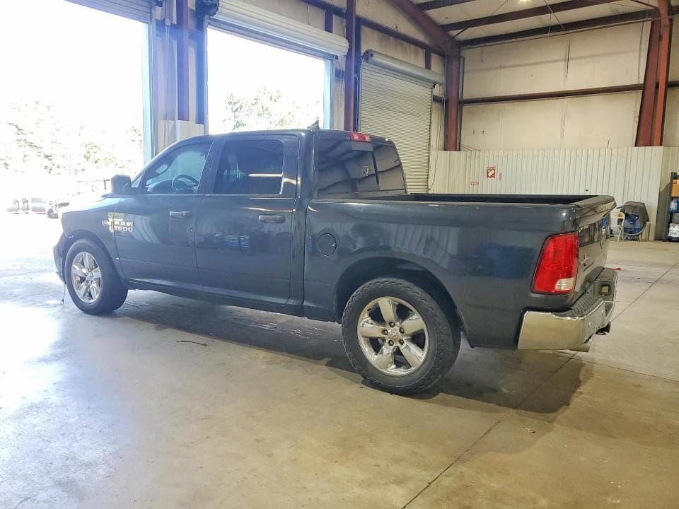 2019 RAM 1500 CLASSIC SLT 2