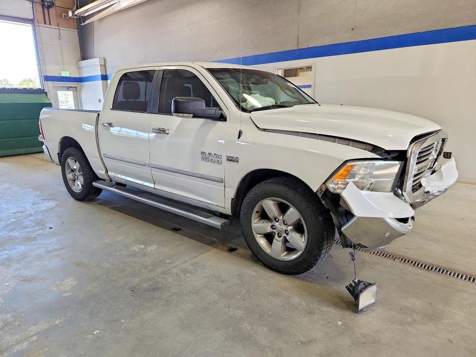 2017 RAM 1500 SLT 4