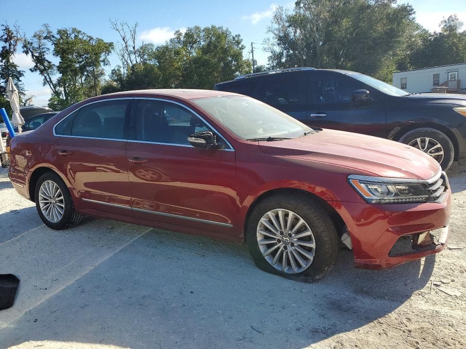 2017 VOLKSWAGEN PASSAT SE 4