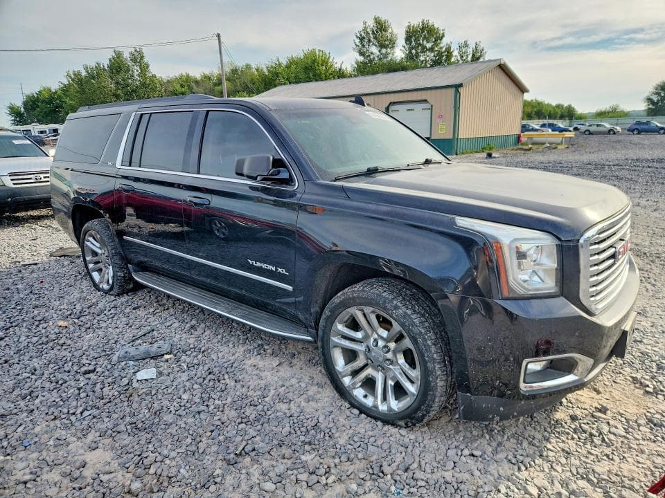 2017 GMC YUKON XL K1500 SLT 4