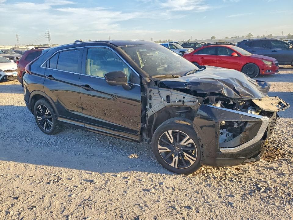 2025 MITSUBISHI ECLIPSE CROSS SE/SEL 4