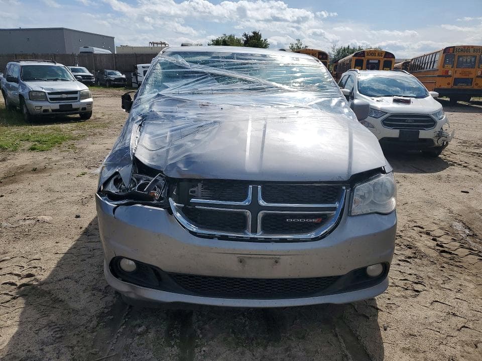 2017 DODGE GRAND CARAVAN CREW 5