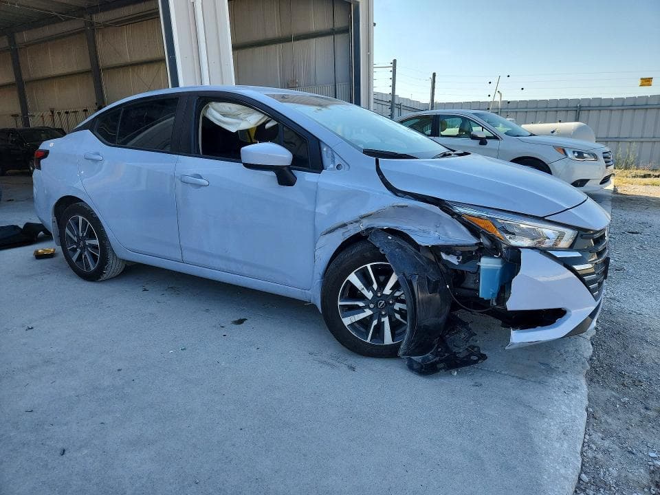 2025 NISSAN VERSA SV 4