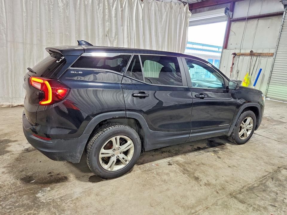 2022 GMC TERRAIN SLE 3