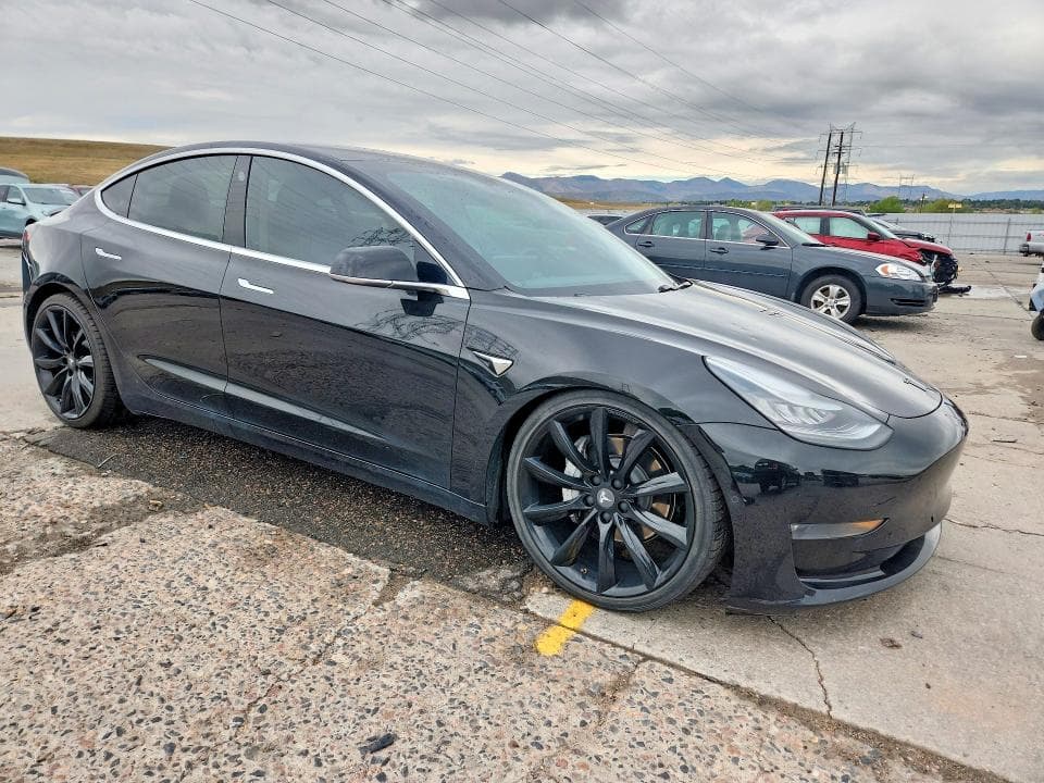 2019 TESLA MODEL 3 4