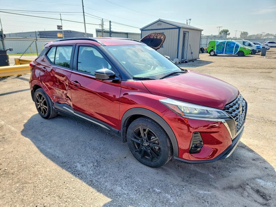 2022 NISSAN KICKS SR 4