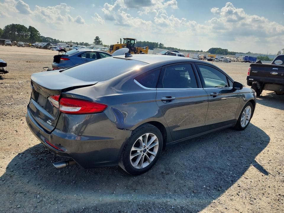 2020 FORD FUSION SE 3