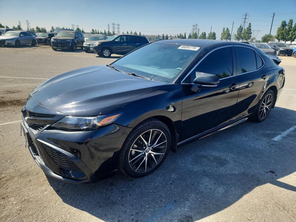 2024 TOYOTA CAMRY SE