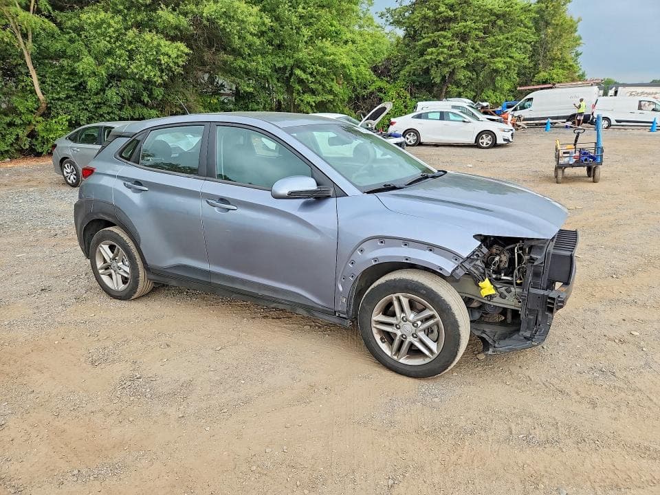 2021 HYUNDAI KONA SE 4