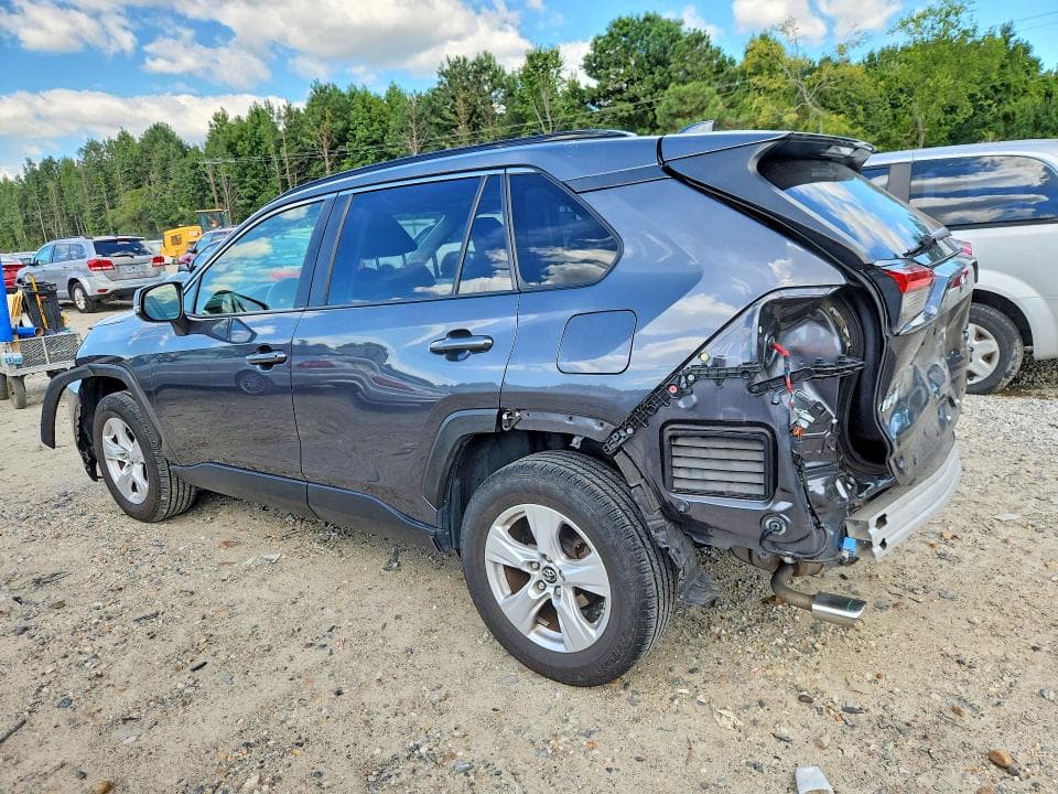 2019 TOYOTA RAV4 XLE 2