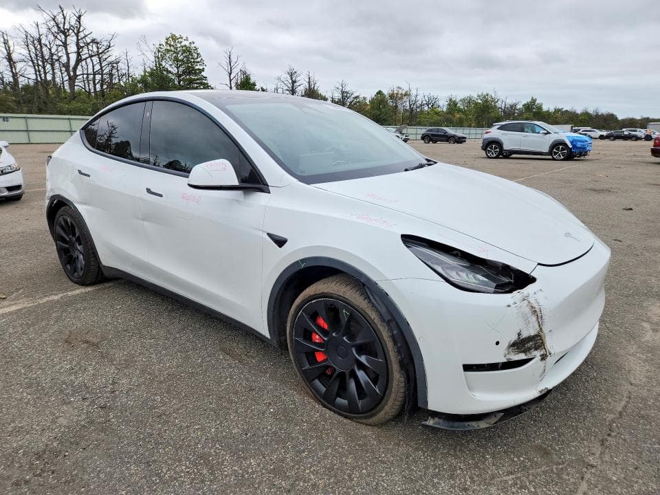 2021 TESLA MODEL Y 4