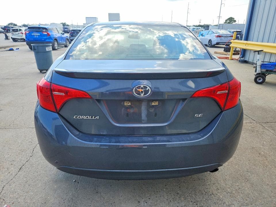 2017 TOYOTA COROLLA SE 6