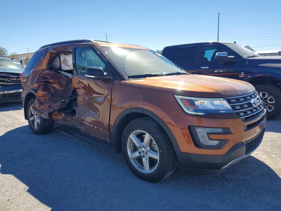 2017 FORD EXPLORER XLT 4
