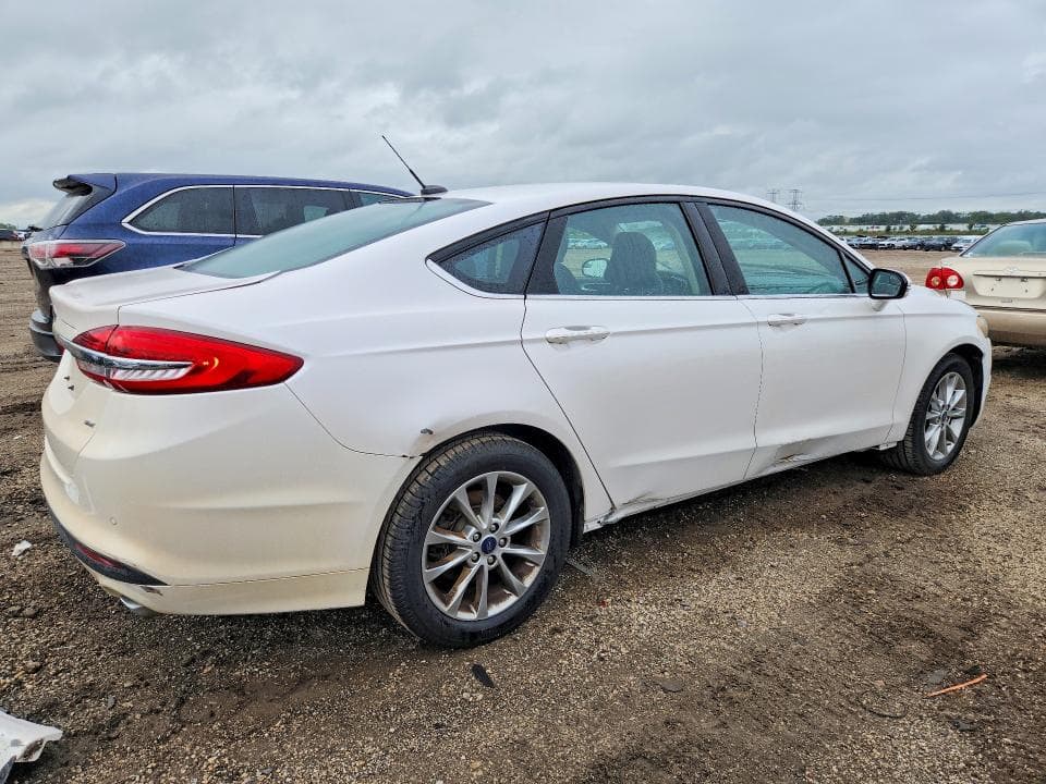 2017 FORD FUSION SE 3
