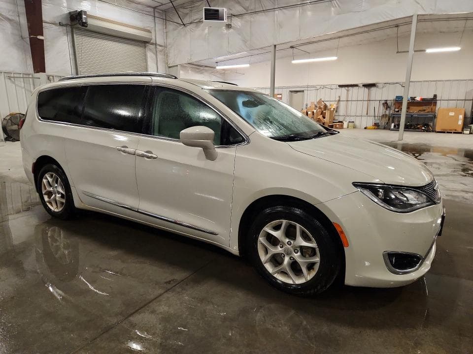 2017 CHRYSLER PACIFICA TOURING L PLUS 4