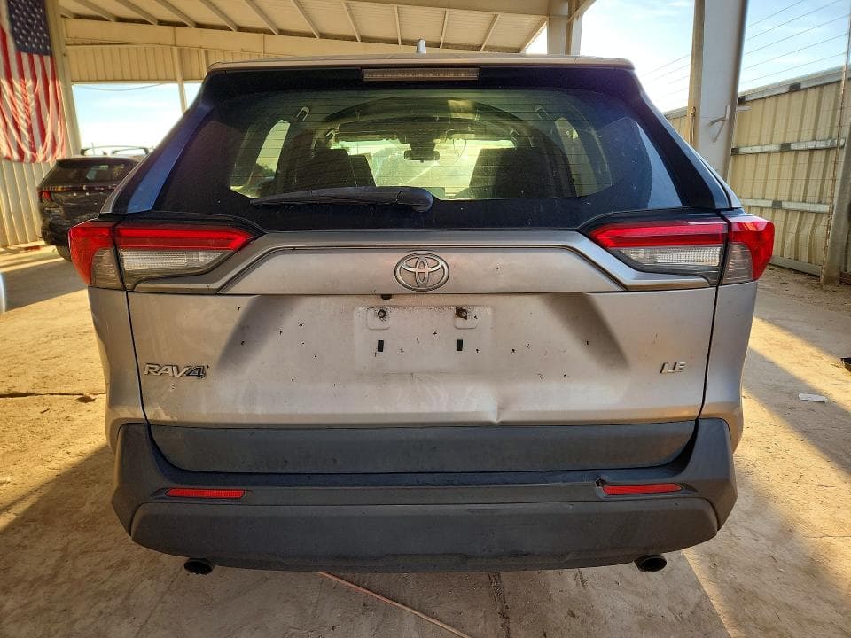 2021 TOYOTA RAV4 LE 6