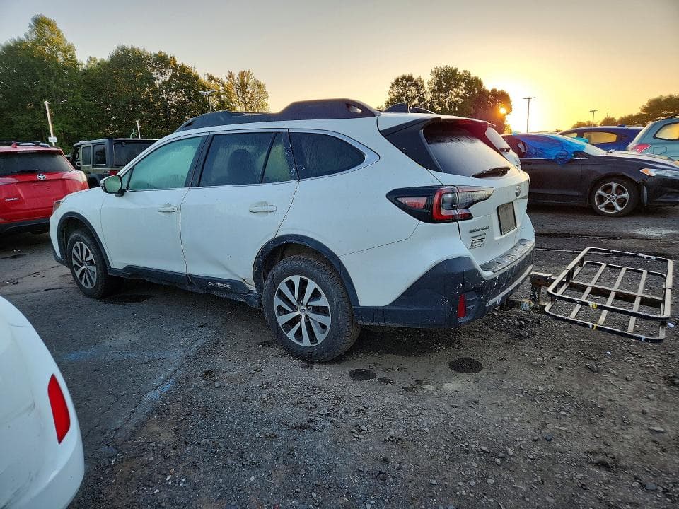 2022 SUBARU OUTBACK PREMIUM 2