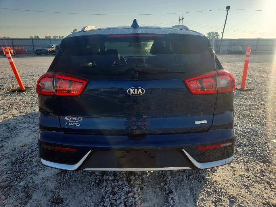 2017 KIA NIRO LX 6