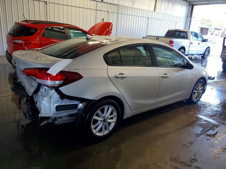 2017 KIA FORTE LX 3