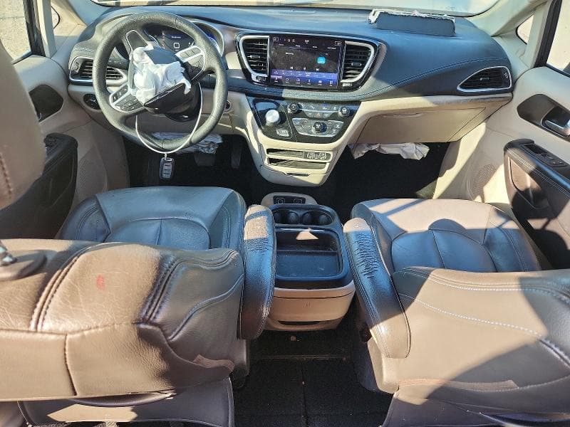 2021 CHRYSLER PACIFICA TOURING 8