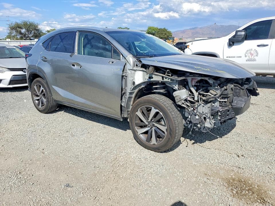 2018 LEXUS NX 300 BASE 4