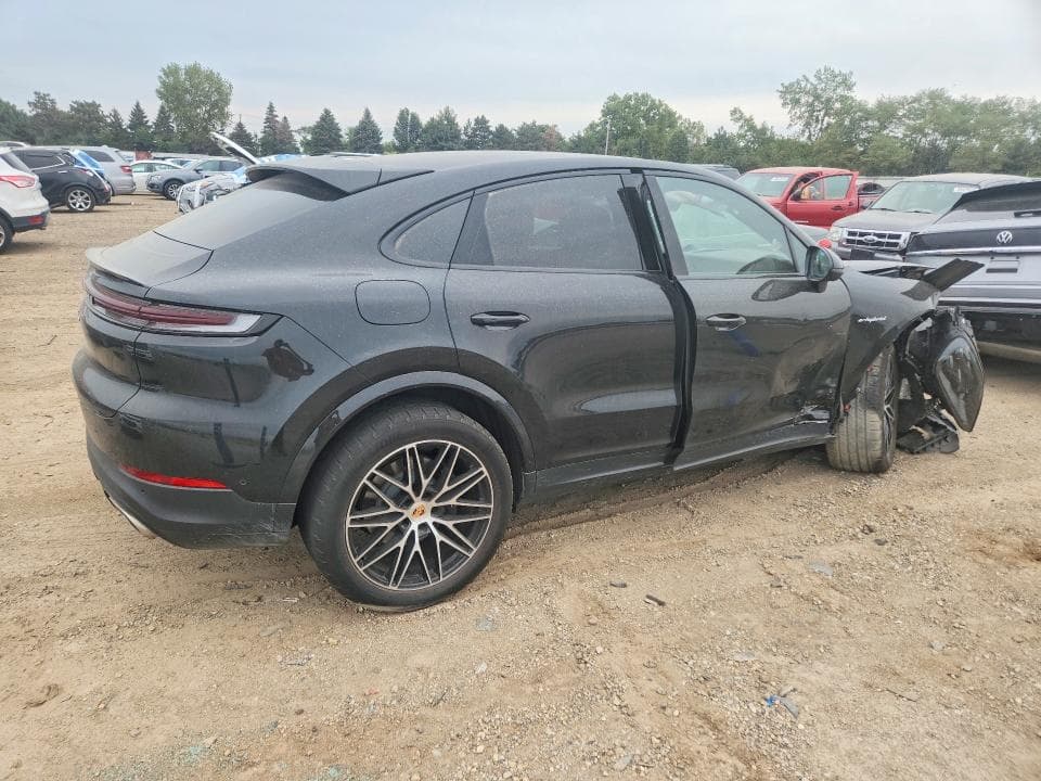 2025 PORSCHE CAYENNE E HYBRID COUPE 3