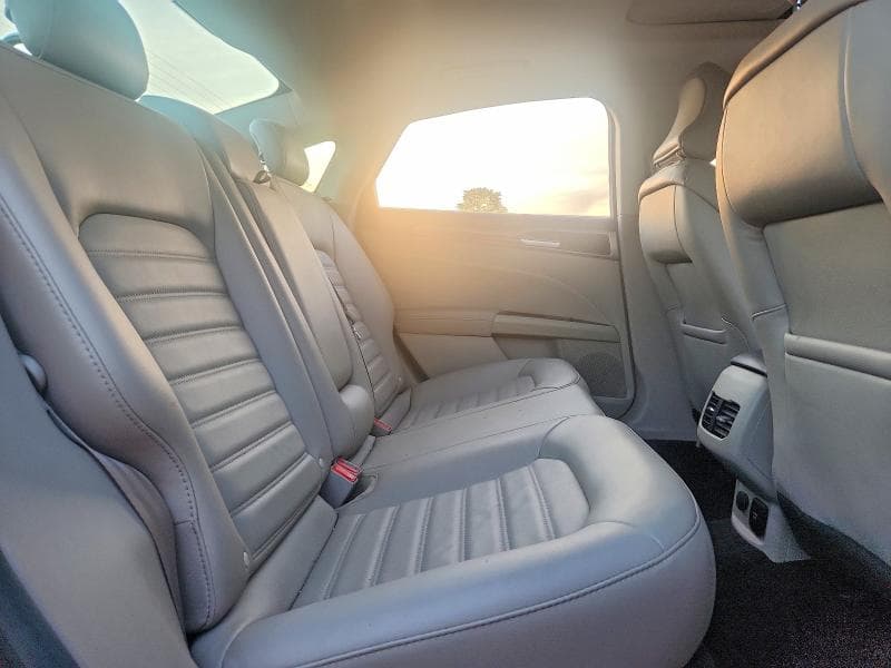 2018 FORD FUSION SE 10