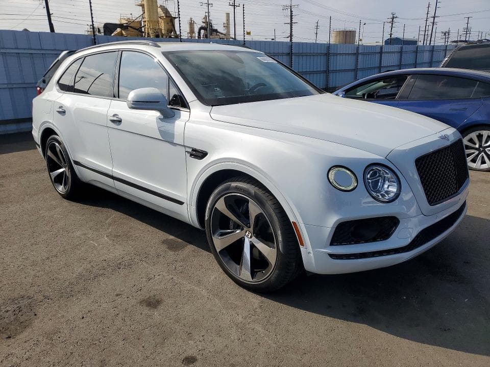 2019 BENTLEY BENTAYGA 4