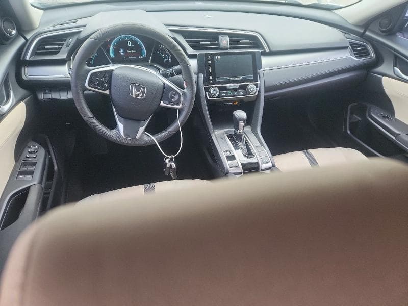 2017 HONDA CIVIC EX 8