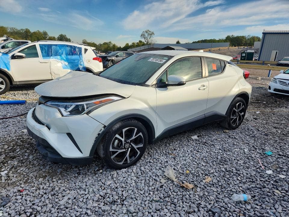 2019 TOYOTA C-HR XLE