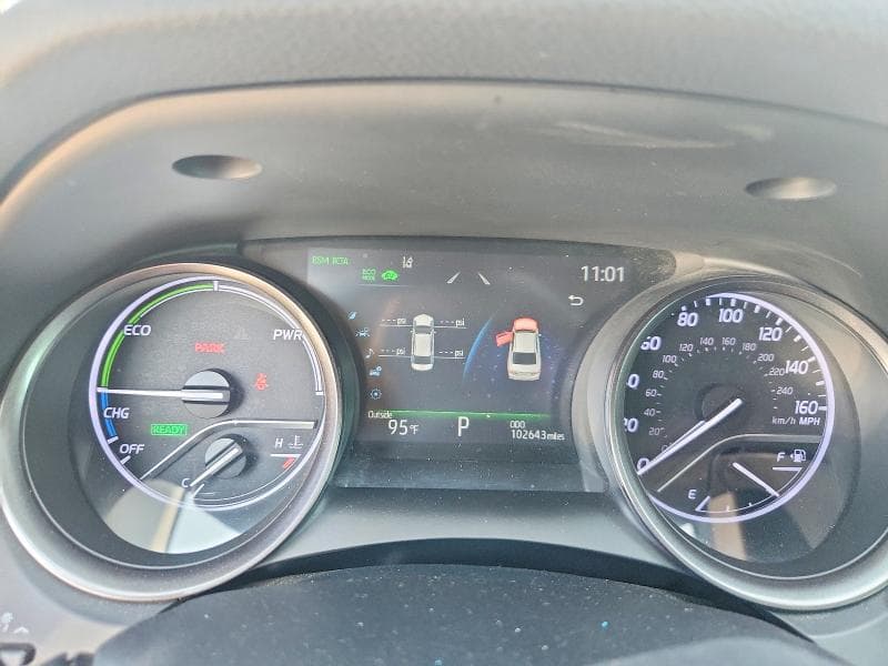 2021 TOYOTA CAMRY XSE 9