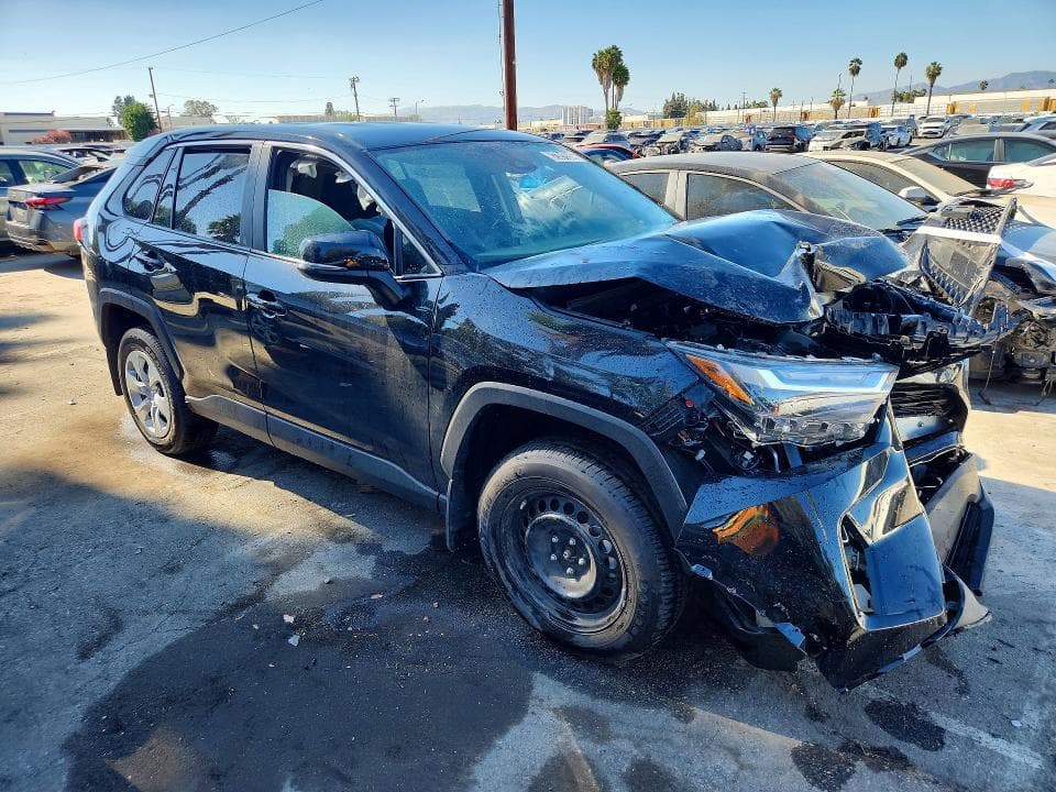 2025 TOYOTA RAV4 LE 4
